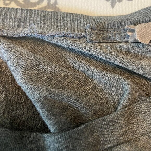 Shiplap Gray White T-Shirt Magnolia Waco TX, Size L - Picture 7 of 7